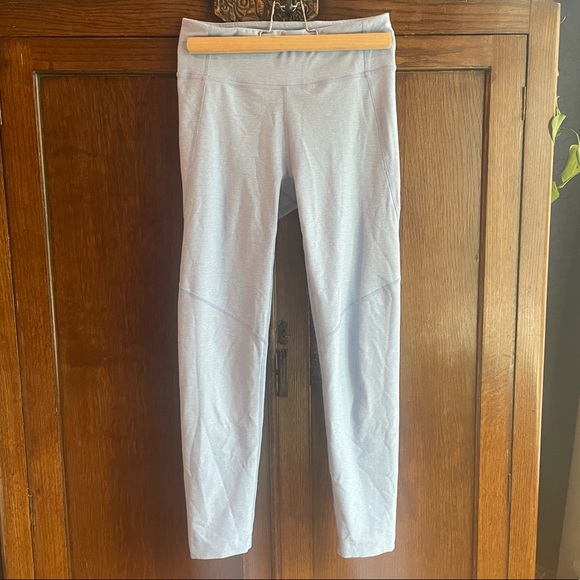 Outdoor Voices 3/4 Lilac Warmup Legging - Picture 3 of 5